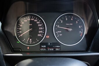 BMW 116i z roku 2011 - 13