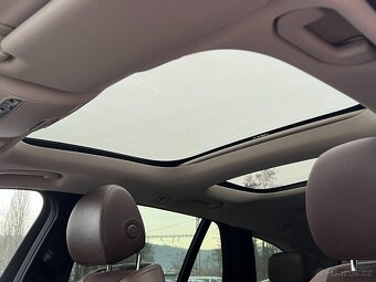 Mercedes-Benz E 220D 4MATIC ALL TERRAIN - 13