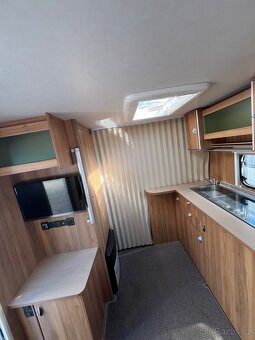 Bürstner Averso 465TS- Mover, předstan, tv - 13