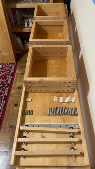 IKEA NORREBO – masivní regál / knihovna (185×121,5 cm) - 13