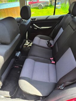 Volkswagen Golf - 13