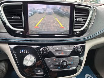 Chrysler Pacifica 3,6L V6, 7míst, bohatá výbava, nový model - 13