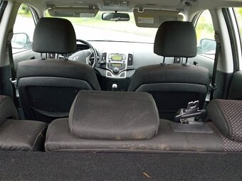 Prodám spolehlivé auto Hyundai I30 - 13