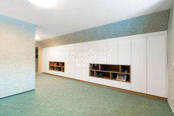 Prodej luxusní vily [462 m2] s rodinným domem pro hosty [100 - 13
