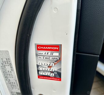Dodge Challenger 5.7 Hemi Shaker - 13