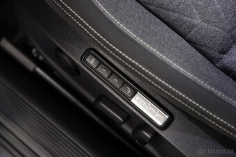 VW Passat B8 Variant 1.5 TSI 110kW R-Line - záruka Autodraft - 13