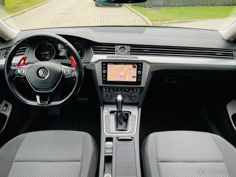 Volkswagen Passat 2.0TD 2019 AUT LED SENZORY VÝHŘEV SERVISKA - 13