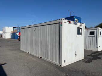 WC / sanitární kontejner / 5x pisoár / 4x WC - 13