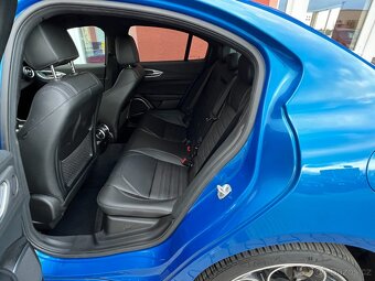 Alfa Romeo Giulia 2.0 Veloce 206 kW (ODPOČET DPH) - 13