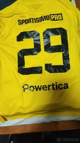Oblečení Slavia - dohodou - 13