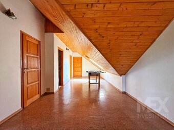 Prodej rodinného domu s velkou zahradou v obci Rybníček - 13