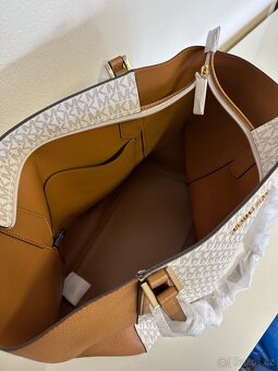 Kabelka Michael Kors Kimberly Vanilla - 13