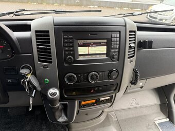 Mercedes-Benz Sprinter 716 Kutsenitz - 13