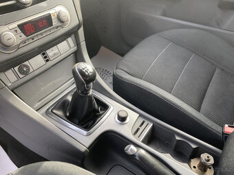 Ford Focus 2.0i 145PS LPG FORD COMBI TOP - 13