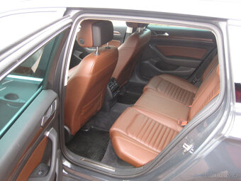 VOLKSWAGEN PASSAT VARIANT 2.0 TDi 110 KW DSG - 13