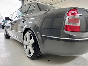 Škoda Superb 2.8 benzín. - 13
