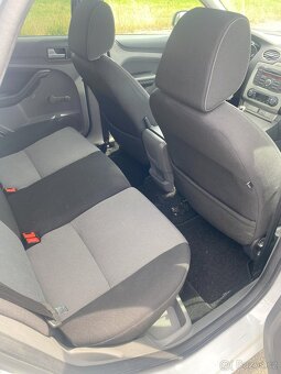 Ford Focus 1.6 MK2 Facelift - 13