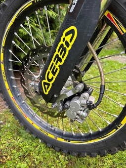 Suzuki RM 250 - 13