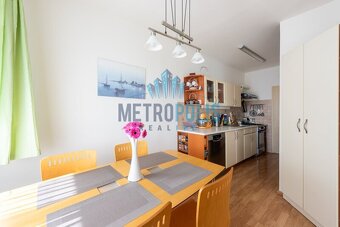 Prodej světlého bytu 3+1 s lodžií – 81 m², Praha – Horní Měc - 13