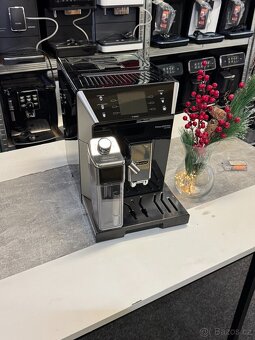 Kávovar DeLonghi  PRIMADONNA Class ECAM556.55.SB - 13