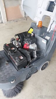 Zametací stroj Nilifsk SP 1000 s benzínovým pohonem - 13