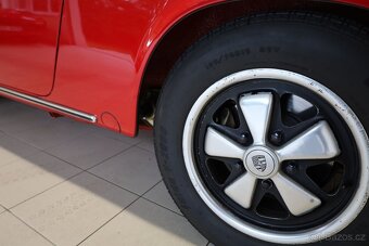 Porsche 911 T 1970 po kompletní renovaci - 13