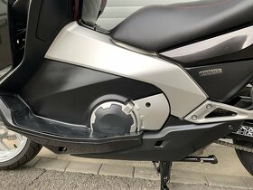 Honda NC 700 D Integra ABS SUPER STAV - 13