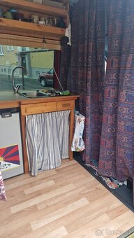 Mercedes Benz Sprinter 212D - 13