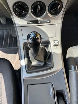 Mazda 3 - 13