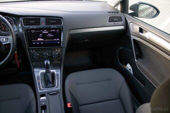 Volkswagen Golf e Šedá/ sivá - 13