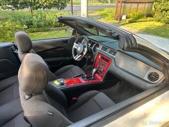 Ford Mustang cabrio 3.7i V6 227kW AT 2013 - 13