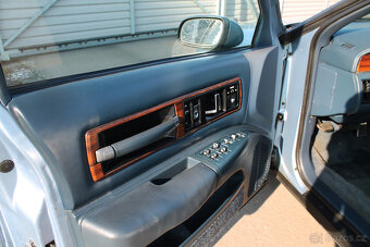 1992 Oldsmobile Custom Cruiser 5.0 V8 - 13