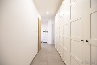 Prostorný byt 3,5+kk 125m2 s terasou v centru Brna - 13