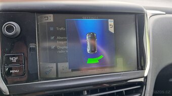 Peugeot 208, 1.2i / najeto 45 000 km 1.Majitel ČR - 13