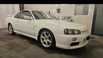 Nissan Skyline R34 - 13