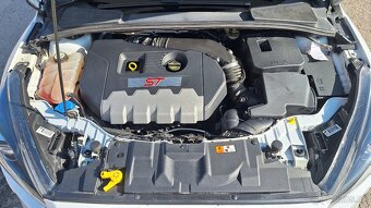 Ford Focus ST250 kombi 184kw 2015 1.majitel - 13
