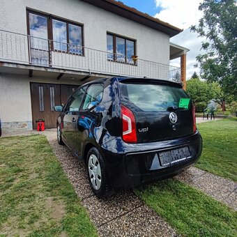 Volkswagen up 1.0 mpi benzín rok 2012 - 13