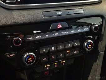 Kia Sportage 1.6T-GDi 130KW Exclusive Vyhř volant Kamera - 13