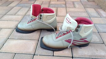 Běžecké lyže 180 + hůlky + boty - 13