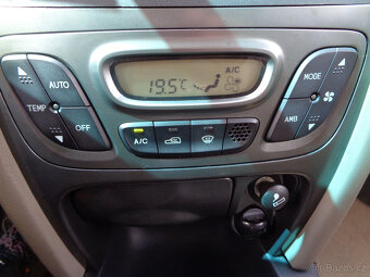 HYUNDAI SANTA FE 2.4i  4 X 4 ,KOUPENO ČR,SERVISKA - 13