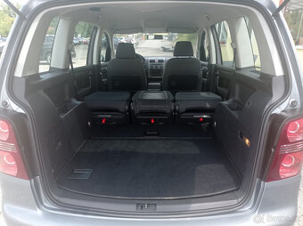 Volkswagen Touran 2.0 TDI 103kW/DSG/Tažné/Výhřev - 13