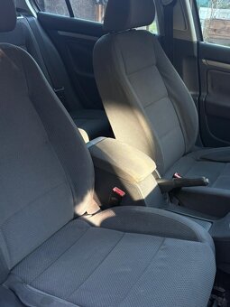 Volkswagen Golf 5 - 13