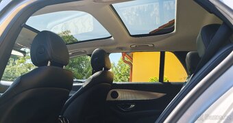 MB E220d W213 4Matic kombi panorama Webasto tažné +DPH - 13