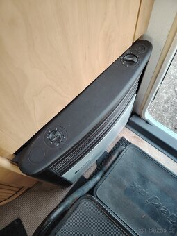 Bürstner Ventana 450-mover, předstan, francouzská postel - 13