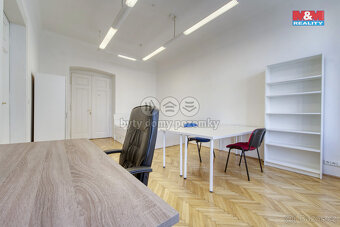 Pronájem bytu 3+kk, 97 m², Plzeň, ul. Palackého náměstí - 13