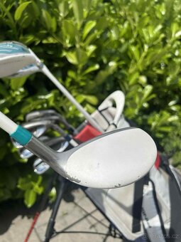 Prodám špičkový dámský golfový set značky PING GLe - 13