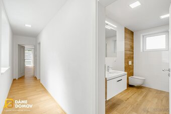 Prodej bytu 2+kk (85m2)  s terasou a předzahrádkou 130 m2 -  - 13