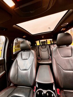 Ford S-MAX AWD 7 míst, TOP výbava, pravidelný servis - 13