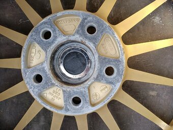 Alu //M3//f80 FlowForm HRE DVOUROZMĚR 225/35/R19-275/35/R19 - 13