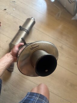 Ladene vyfuky Akrapovic na Yamaha R1 04-06 Rn12 - 13